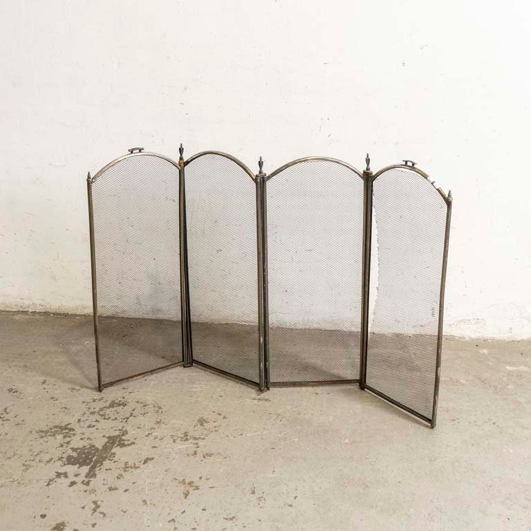 Lote anterior: Chispero de metal con cuatro hojas y detalles en el metal