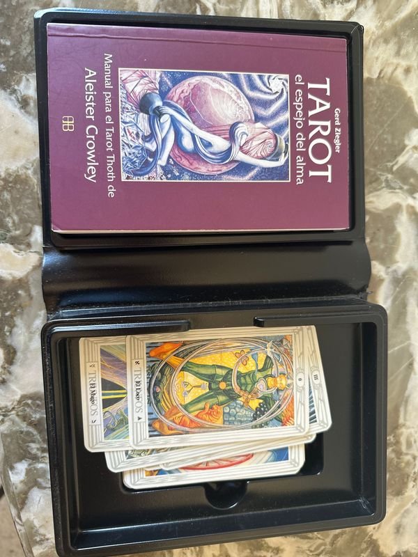 Manual para el Tarot de Aleister Crowley - Libro y Cartas de Tarot - imagen 2