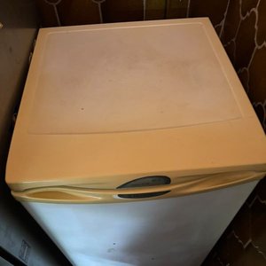 Freezer vertical de la marca Electrolux, modelo Freezer F170 - imagen 2