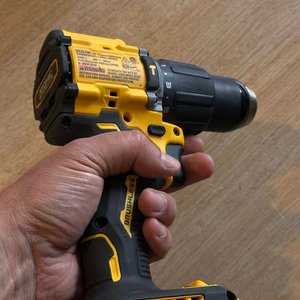 Atornilladora Dewalt ATOMIC DCD 799 20V Brushless con Percutor - Nueva - imagen 4