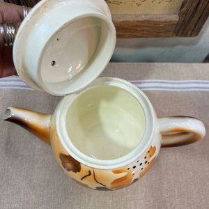Tetera de Loza Esmaltada con Decoración Floral Estilizada - imagen 4