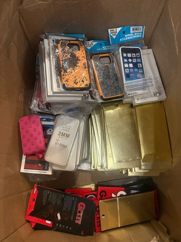Paquetes de protección para teléfonos y fundas