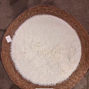 Alfombra Redonda de Yute y Pelo Sintético Blanco - imagen 4