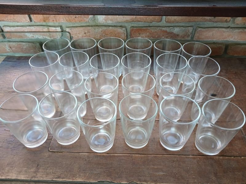 24 Vasos de Vidrio Transparentes