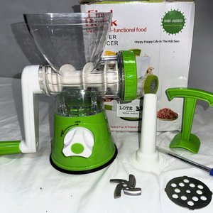 Lote anterior: Picadora de Carne Manual "Find Back" Nueva en Caja