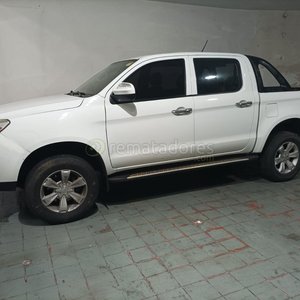 Camioneta JAC T6 4x4 Blanca - imagen 2
