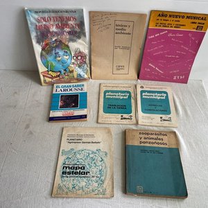 Lote de Libros Didácticos: Planeta, Naturaleza, Microbios y Más - imagen 1