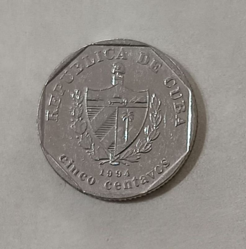 Lote siguiente: Moneda de 5 centavos cubana acuñada en 1994