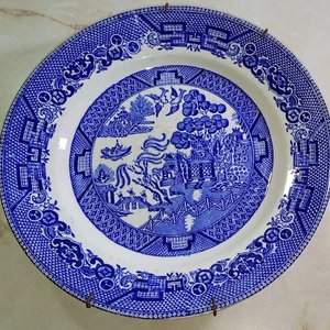 Lote anterior: Plato Hondo de Porcelana Boch Frères Diseño Willow (1920s)