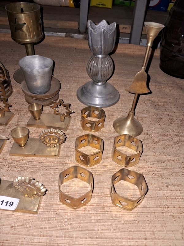 Gran lote de artículos decorativos antiguos de bronce - imagen 2