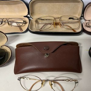 Lote de 9 Pares de Lentes y Estuches Variados - imagen 5