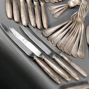 Conjunto Wolff de 56 Cubiertos de Plata Alpaca: Piezas de Servir, Cuchillos, Tenedores y Cucharas - imagen 12