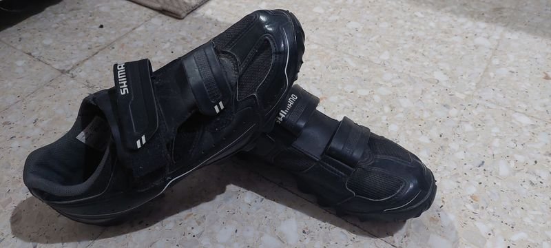 Zapatillas de Ciclismo en Excelente Condición - imagen 2