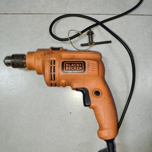 Lote anterior: Taladro Black+Decker TP550-B2C 550W Usado