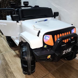 Jeep Eléctrico Infantil Recargable Blanco con Control Remoto y App - imagen 2