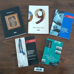Lote de Libros: Enciclopedia Medicina Natural, Diccionario Multilingüe, Almanaques y Revistas - imagen 7
