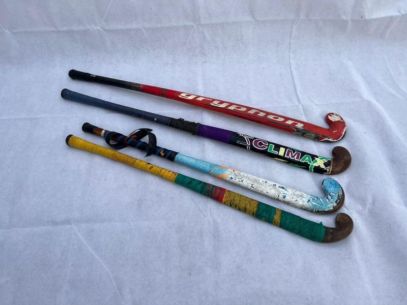 Palos de hockey para venta en excelente condición - imagen 2