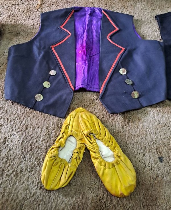 Chaquetas y zapatos de baile estilo bolero, piezas antiguas - imagen 2