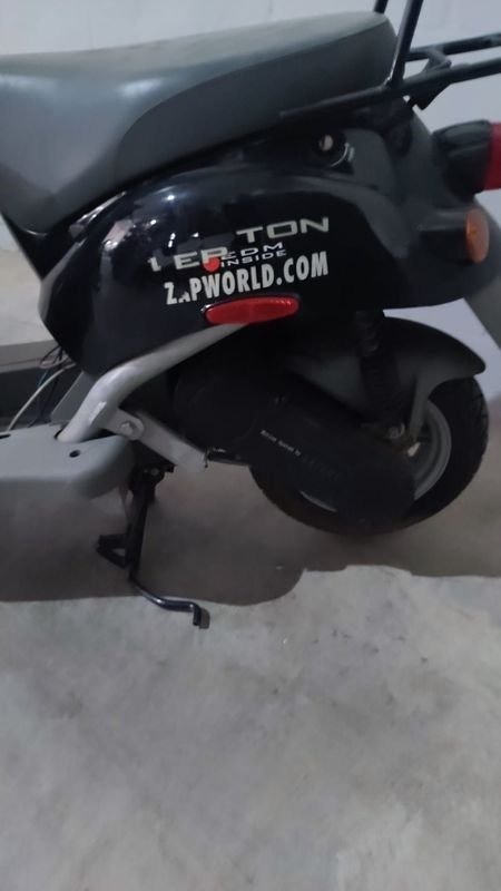 Item 869998 - Image 10