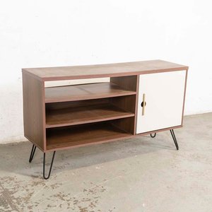Lote anterior: Rack de MDF con Puerta, Estantes y Patas de Hierro