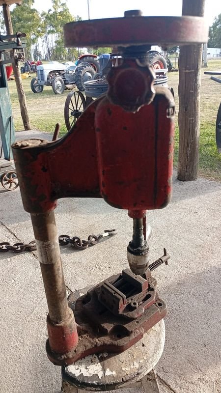 Taladro de base con Morsa - Herramientas - imagen 2