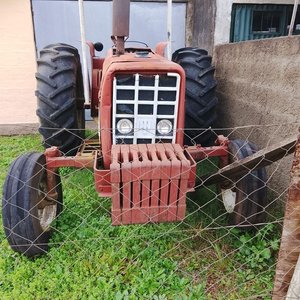Tractor Case Rojo - Lote 29 - imagen 2