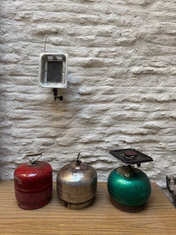 Lote de garrafillas y accesorios para venta