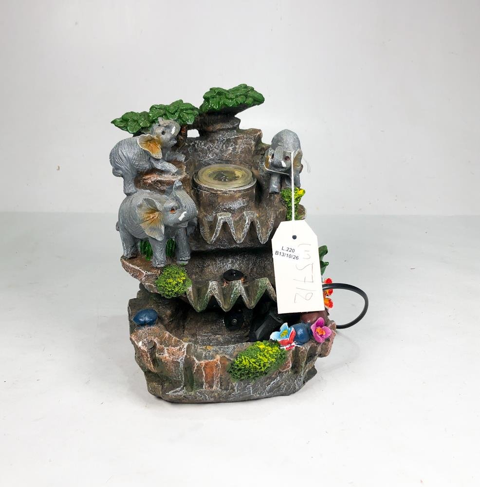 Fuente de Agua Decorativa con Elefantes
