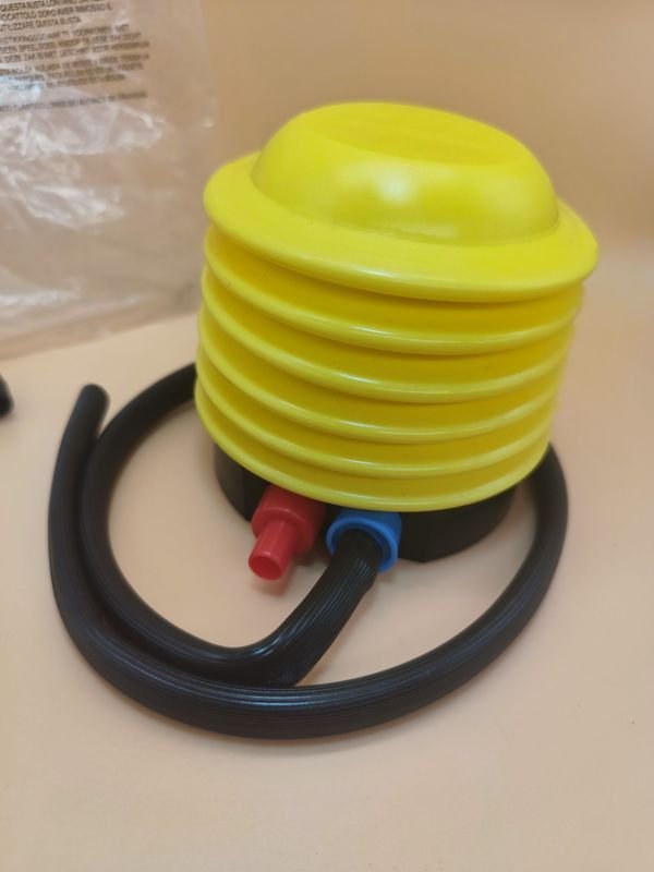 Inflador Nuevo con Adaptador y Hoz - imagen 3