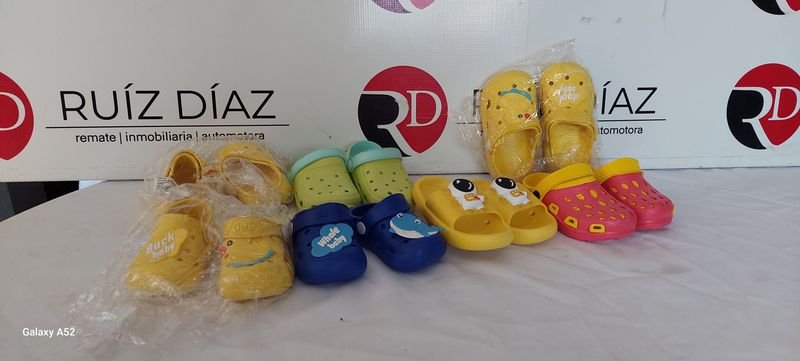 Calzado infantil en venta - Colección de zapatos para niños
