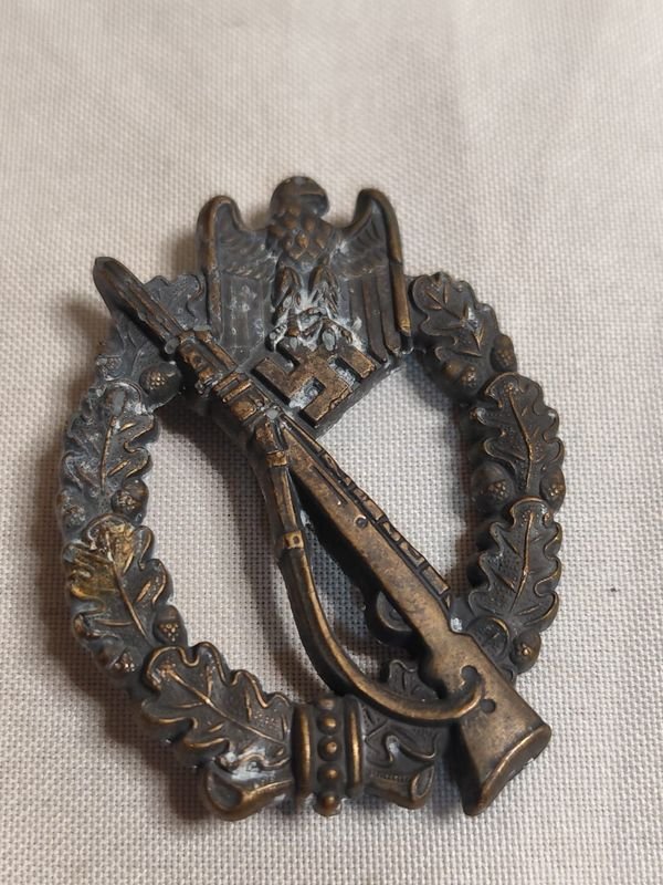 Lote siguiente: Condecoración de Batalla de Infantería Alemana Segunda Guerra Mundial