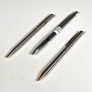 Lote siguiente: Tres Lapiceras Biromes Metálicas Diferentes