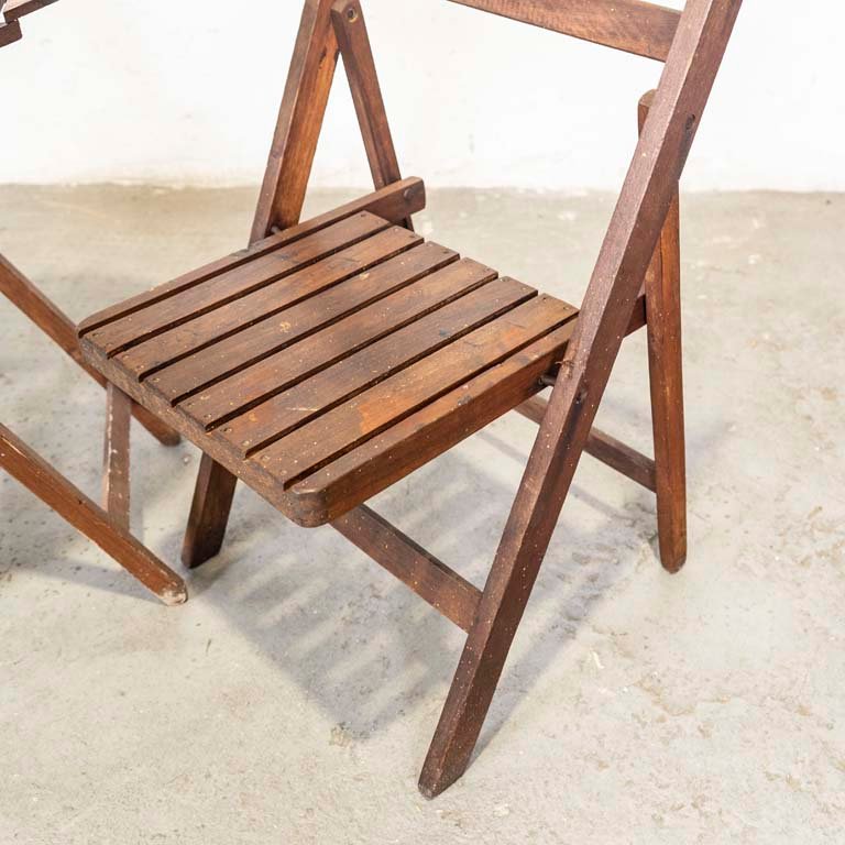 Mesa y sillas de jardín plegables en madera - imagen 2