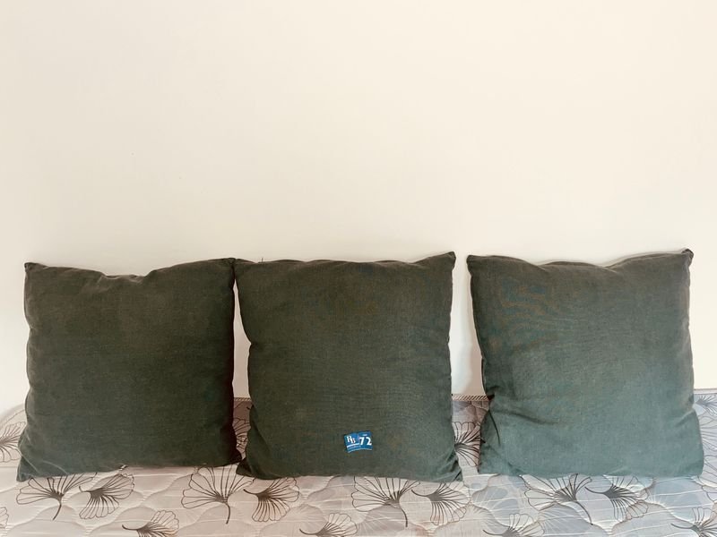 3 Almohadones Verdes Oscuros 40x40 cm