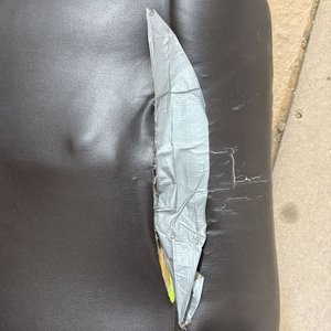 Sofá Reclinable de 3 Plazas en Cuero Sintético Marrón con Desgaste - imagen 7