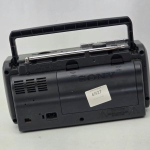 Radio Portátil Sony CFM-10 con Cassette y Micrófono Incorporado - imagen 4