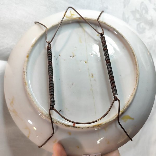 Antiguo plato Cantón de porcelana con soporte, circa 1850 - imagen 4