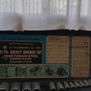 Juego de Llaves de Tubo Antiguo con Criquet y Valija de Metal - imagen 3