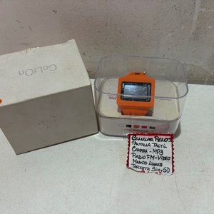 Lote siguiente: Reloj Celular Celfon con Pantalla Táctil, Cámara, MP3 y Manos Libres