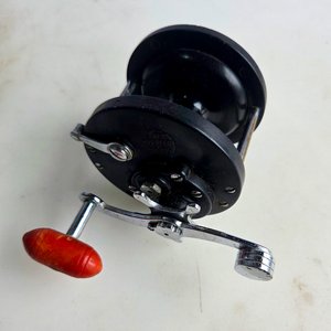 Reel de pesca Penn Delmar 285 USA con caja - imagen 3
