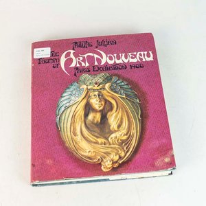 Lote anterior: Libro "The Triumph of Art Nouveau Paris Exhibition 1900" Tapa Dura