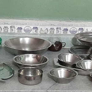 Lote anterior: Set de Vajilla y Utensilios de Cocina en Acero Inoxidable