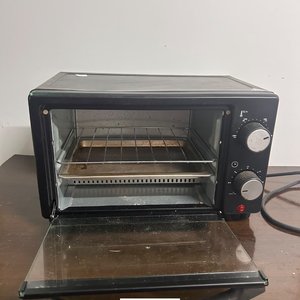 Lote siguiente: Horno Eléctrico Chico Negro Funcional