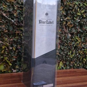Estuche Coleccionable Johnnie Walker Blue Label con Botella Vacía y Diseño Porsche - imagen 1