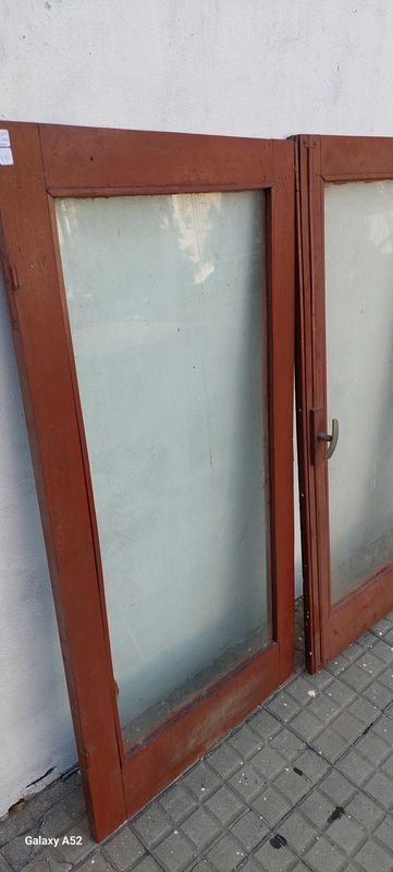 Puertas de ventana de madera con vidrio - imagen 2