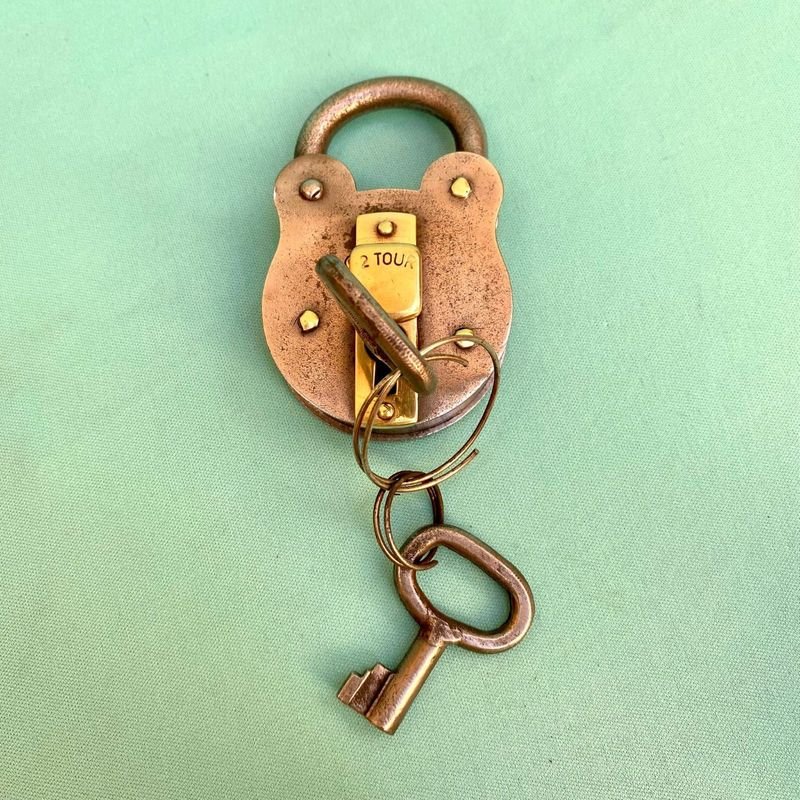 Item 851824 - Image 0