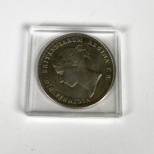 Lote anterior: Moneda de Plata Antigua Reina Victoria de Inglaterra