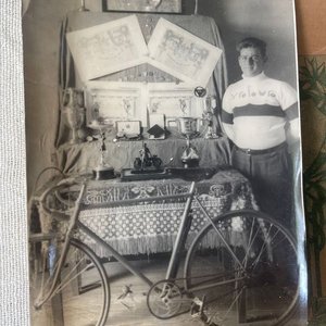 Medalla, Trofeo y Diploma de Luis Dassori, Ciclista Uruguayo - imagen 12