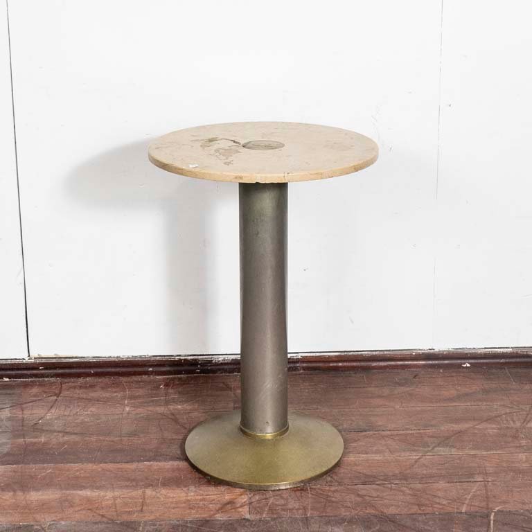 Item 2114058 - Image 0