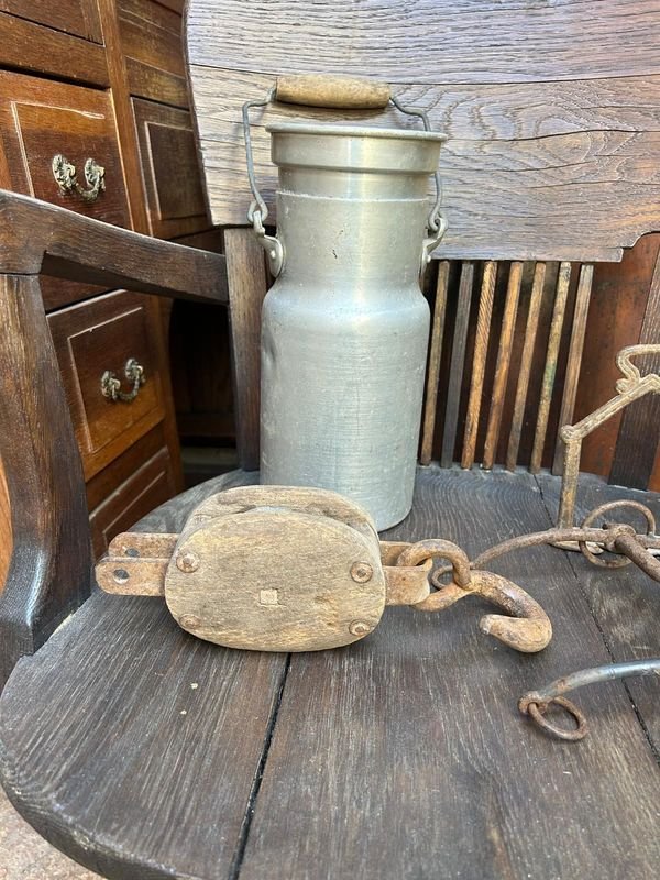 Lindo lote de muebles antiguos para decorar - imagen 4